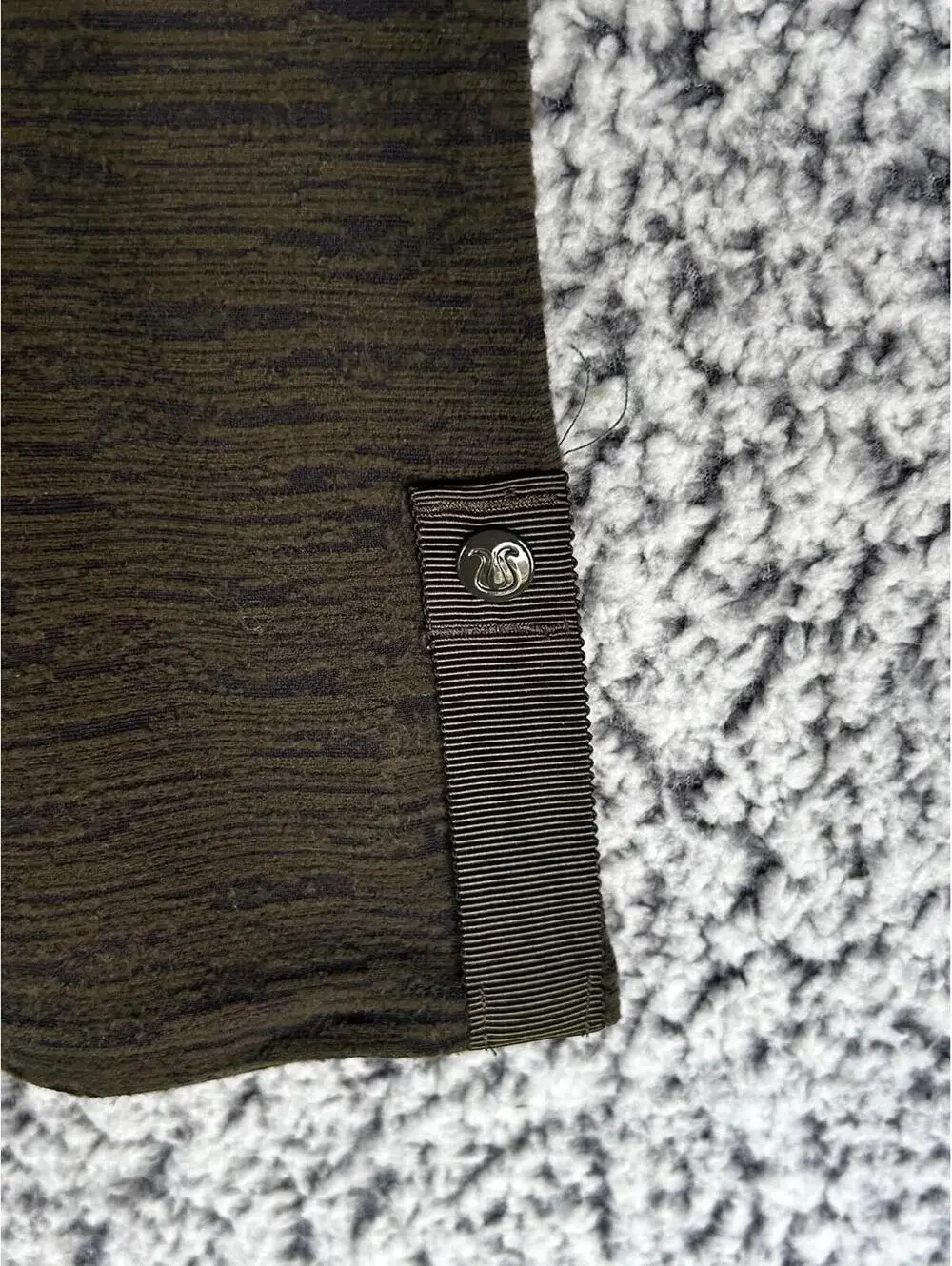 Lululemon Vinyasa Scarf Olive Green Heathered Snap Infinity